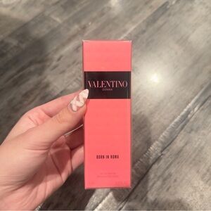 Valentino Donna Born in Roma in Pink Box